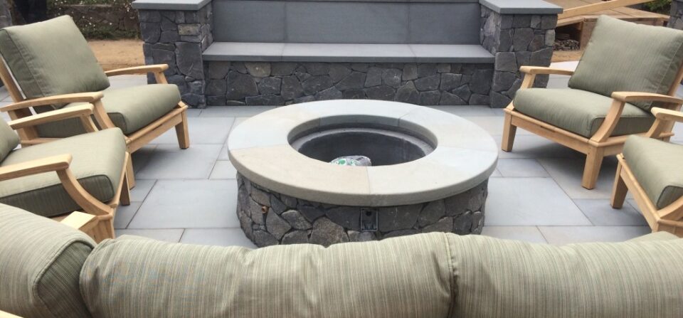 Outdoor patio/fire pit